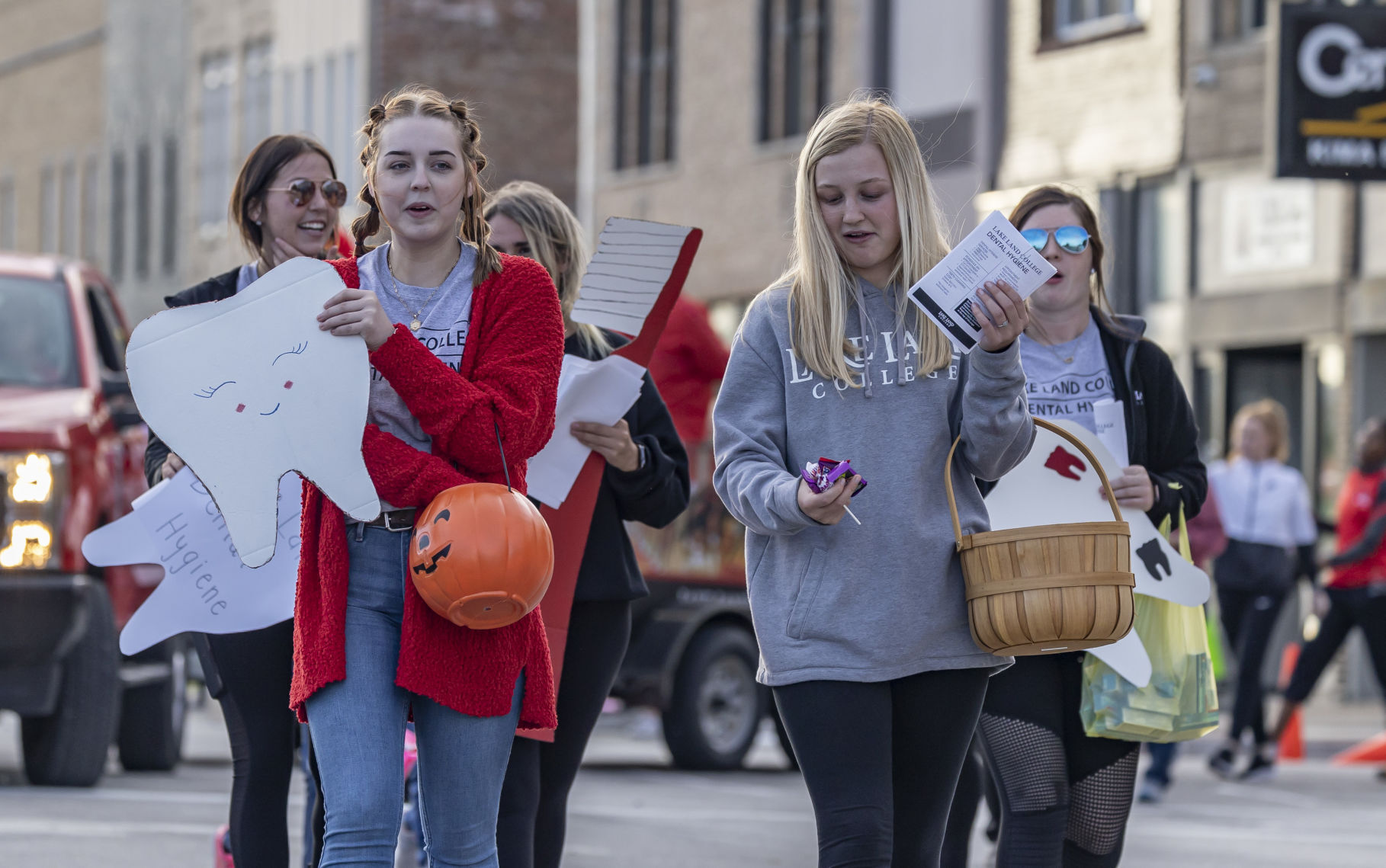 Mattoon homecoming parade 52 092221.JPG